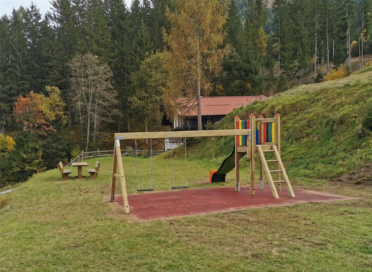 Ferienhaeuser Troester Bad Kleinkirchheim Bagian luar foto