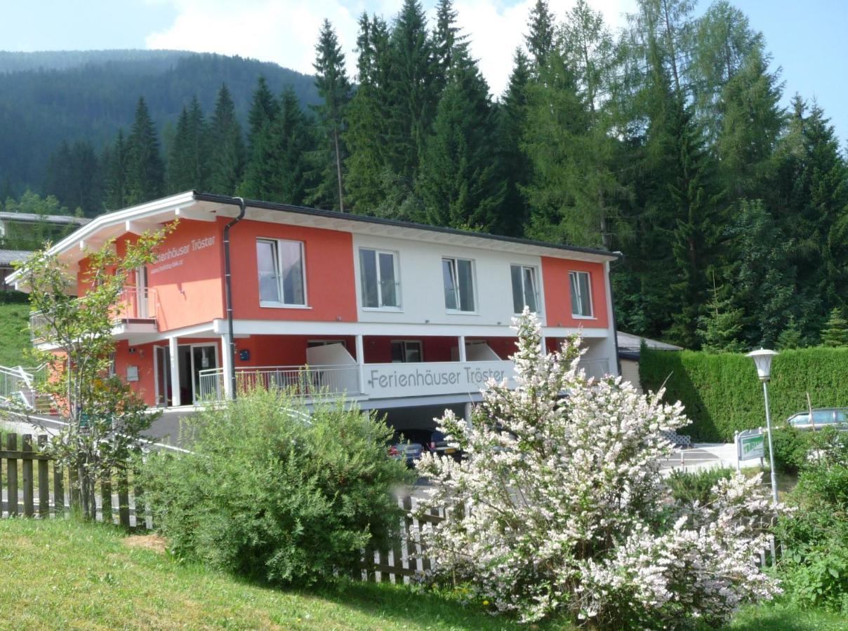 Ferienhaeuser Troester Bad Kleinkirchheim Bagian luar foto