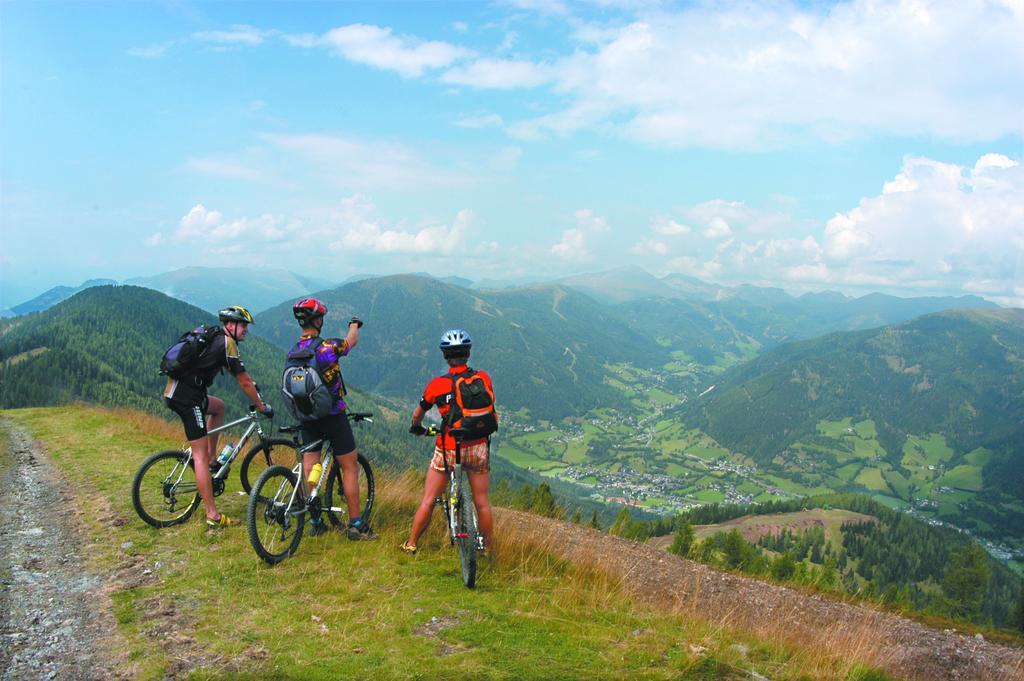 Ferienhaeuser Troester Bad Kleinkirchheim Bagian luar foto