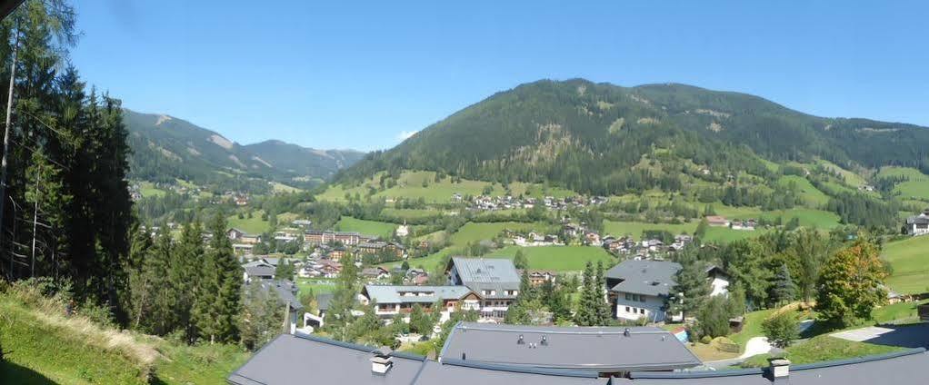Ferienhaeuser Troester Bad Kleinkirchheim Bagian luar foto